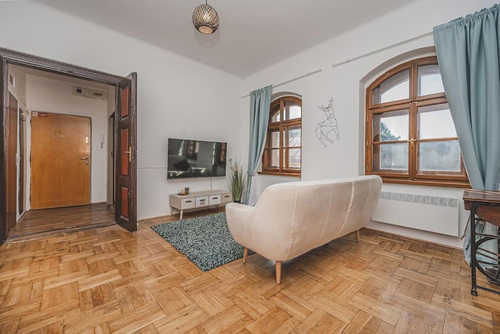 Carolina'S Romantic Apartment Hradec Králové Exteriér fotografie
