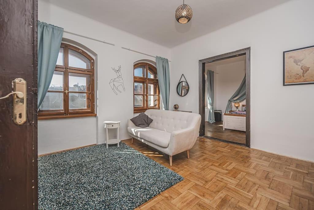 Carolina'S Romantic Apartment Hradec Králové Exteriér fotografie